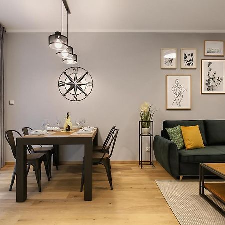 Zentrum II Apartament Parking By Impero Poznan Ngoại thất bức ảnh